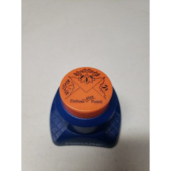 Fiskars Corner Combo Emboss & Punch - Ivy - 2388 - Great Used Condition - Picture 2 of 3